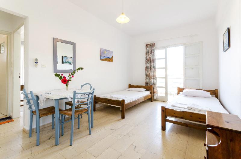 Aris Apartments Малія Екстер'єр фото